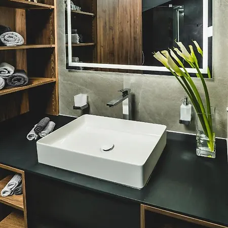 Apartman Beauty Bar Concept *